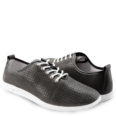 Тофа / Кроссовки