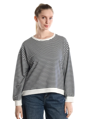 (011347209854nytsnyvc1747920992-12.jpg)