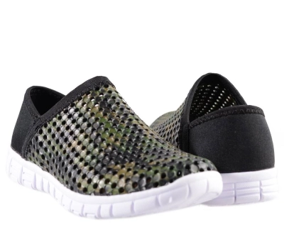 Escan / Кроссовки