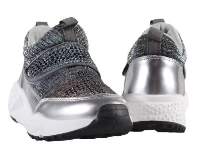 Тофа / Кроссовки