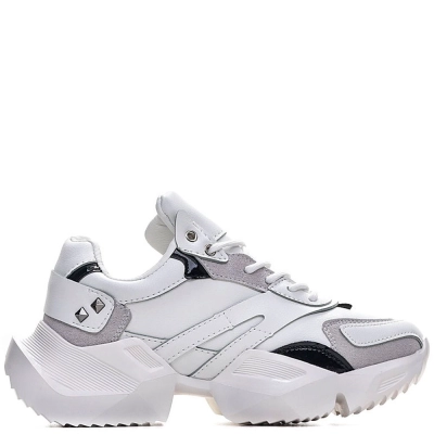 Trien / Кроссовки