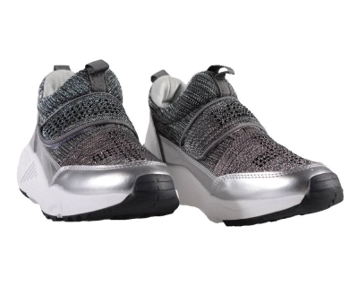 Тофа / Кроссовки