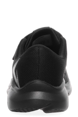 Demix / Кроссовки MAGUS 3.0 В