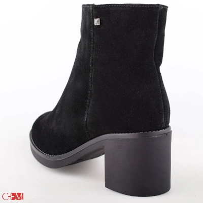 Laura Valorosa / Ботинки