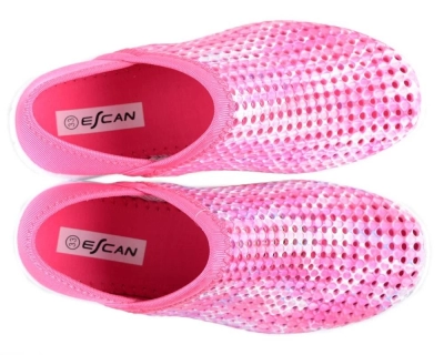 Escan / Кроссовки