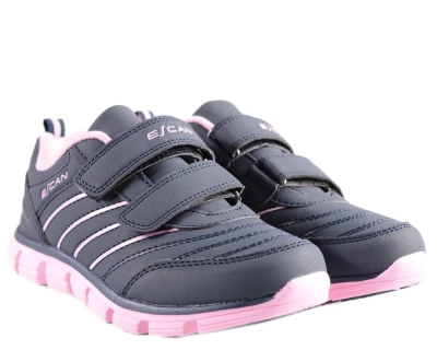 Escan / Кроссовки