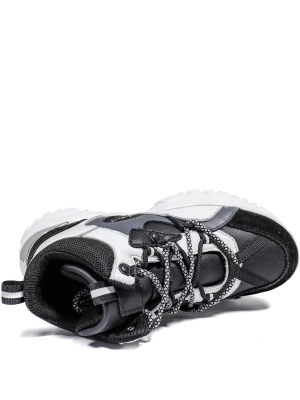 Тофа / Кроссовки