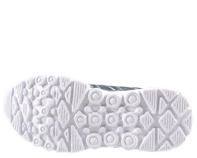 Escan / Кроссовки