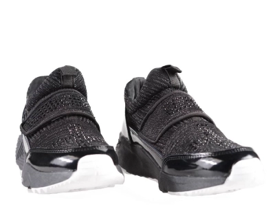 Тофа / Кроссовки